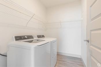 Tidewater Apartments | Laundry Room